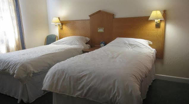 Hazelwood House Bed & Breakfast Bridgend  Ngoại thất bức ảnh